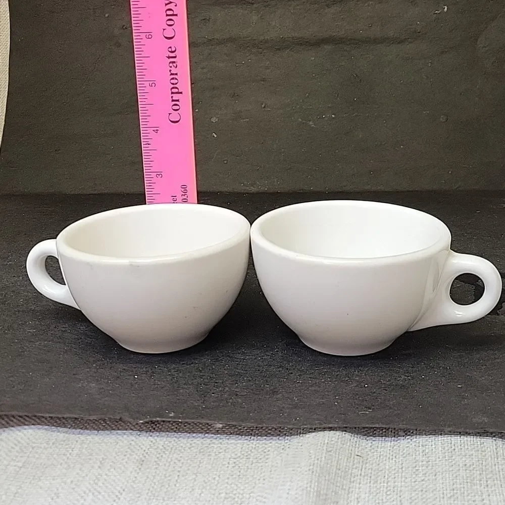 White‎ Teapot With 2 Syracuse China Cups